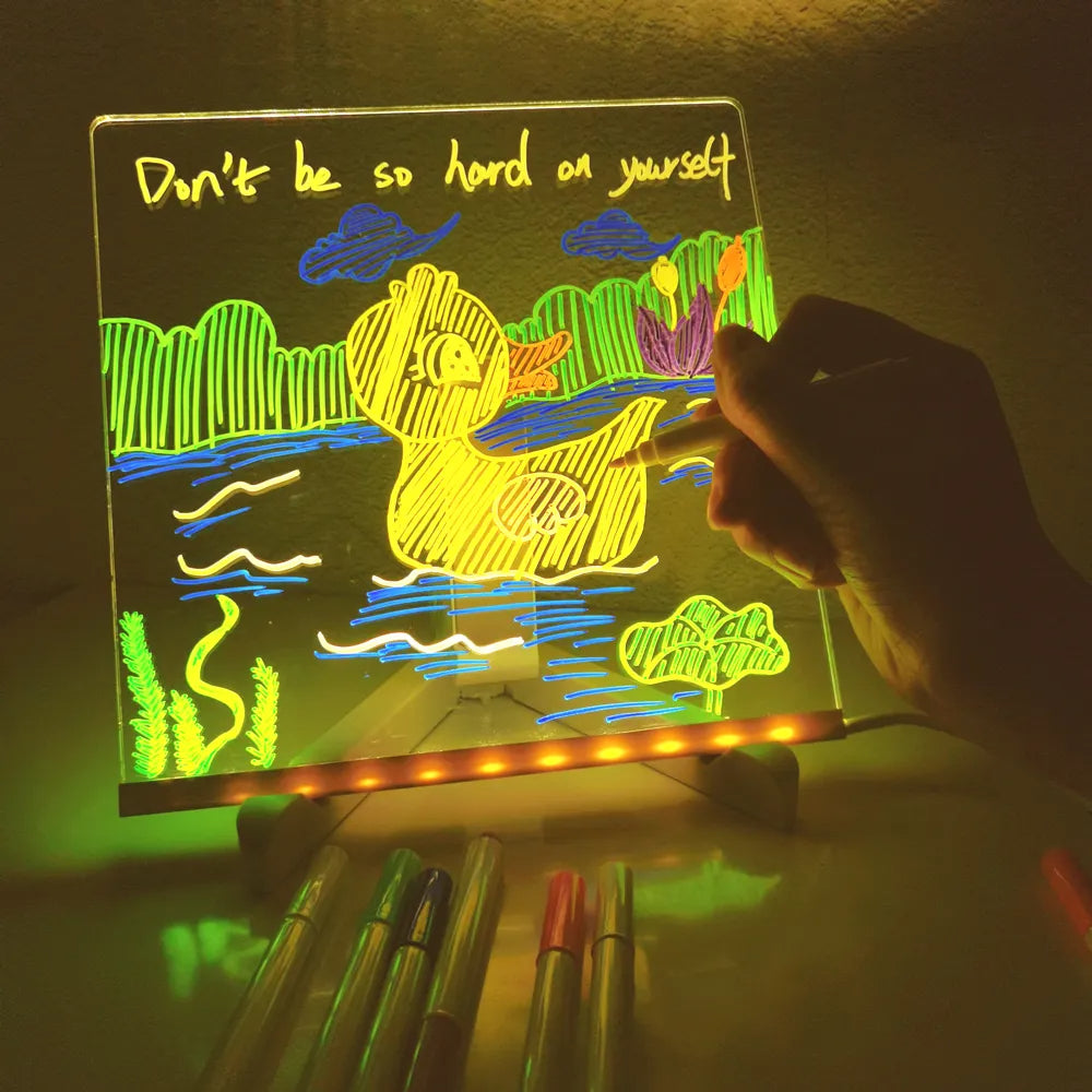 Drawing Light – lysande rittavla och nattlampa för barn