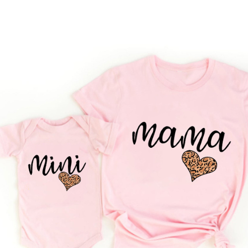 Matchande mamma- och dotteroutfit – skjorta och romper i bomull