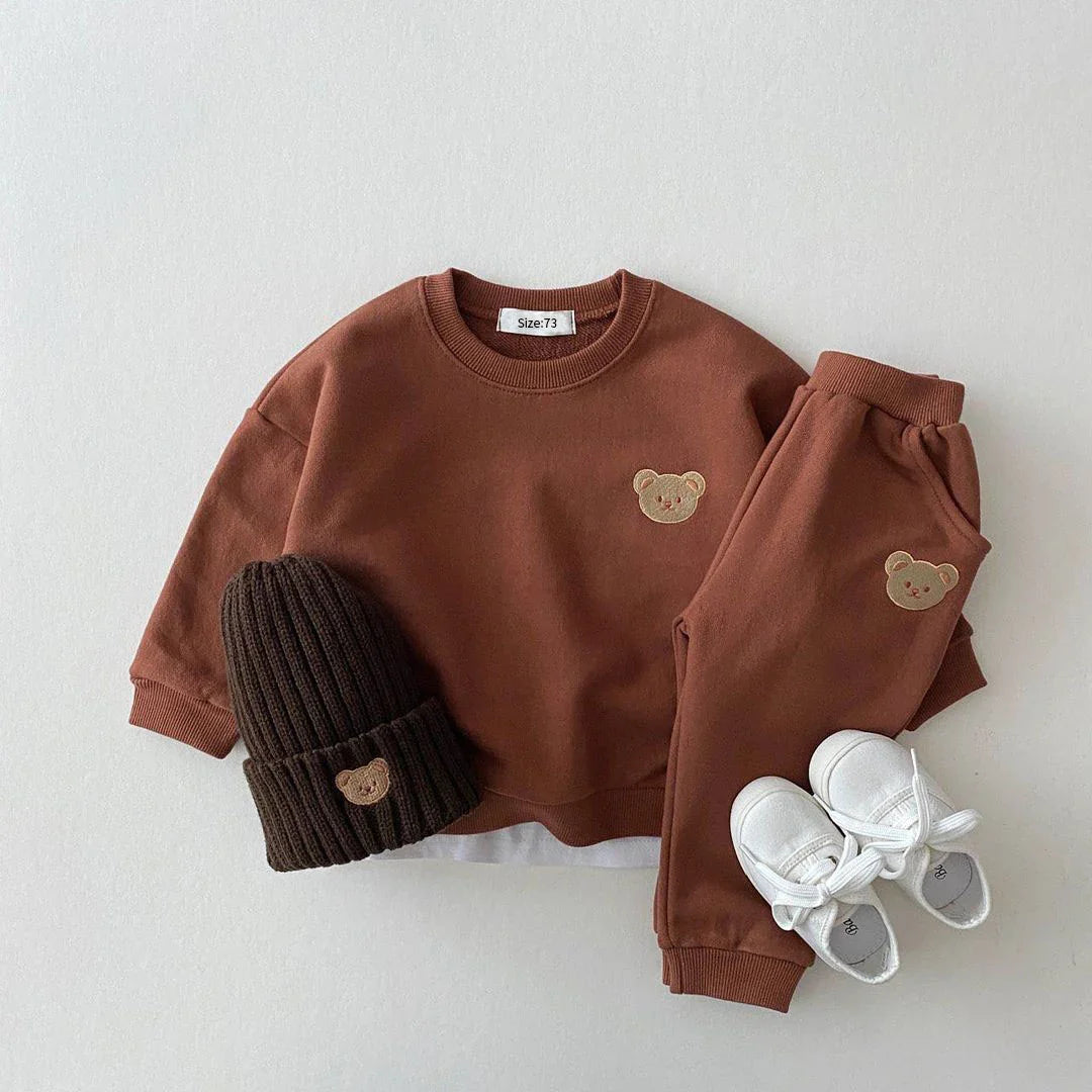 Träningsoverall med björnmotiv för småbarn – Bekväm och stilfull 3-delad outfit