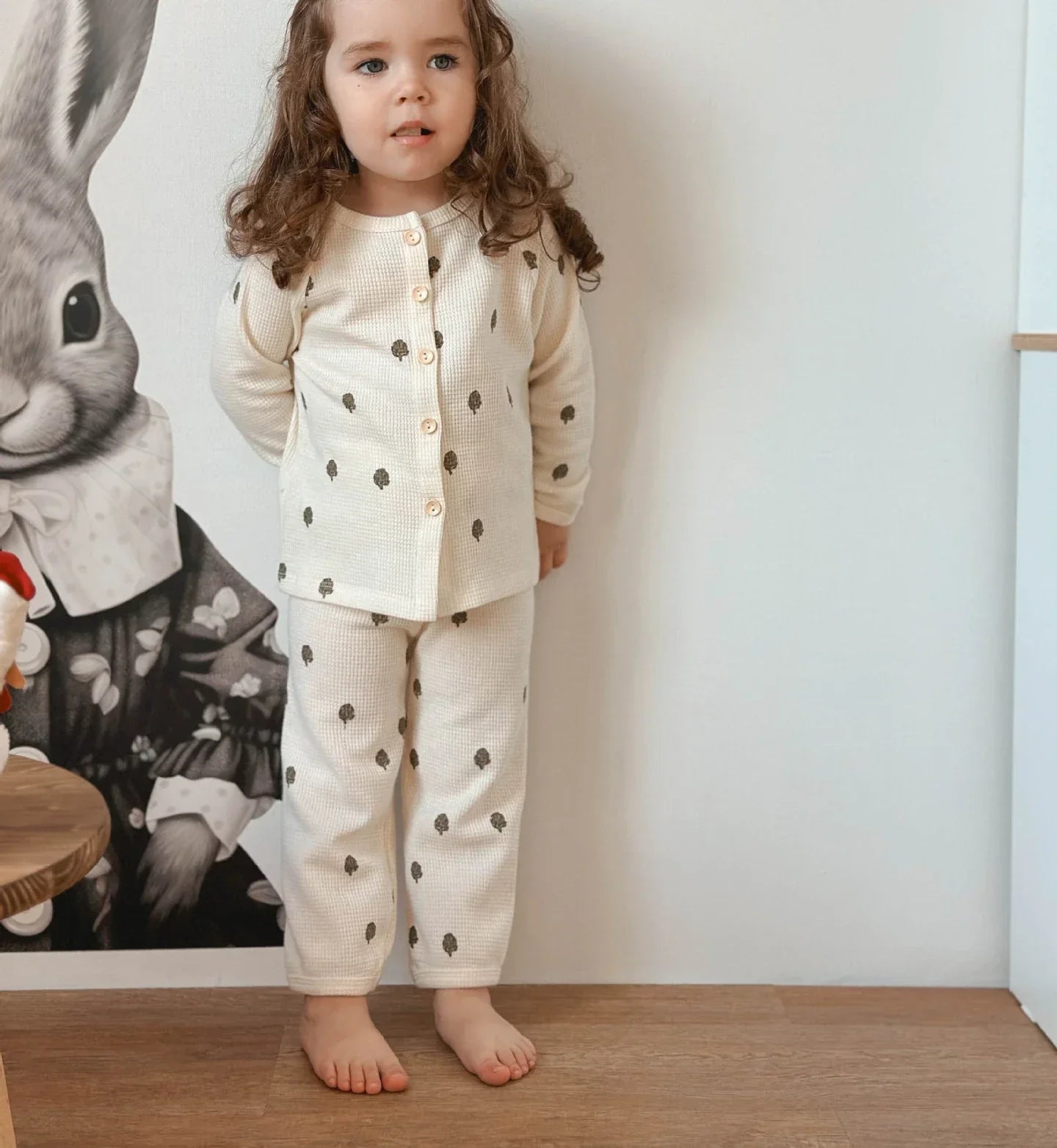 Barnpyjamas i bomull – mjuk, luftig och unisex