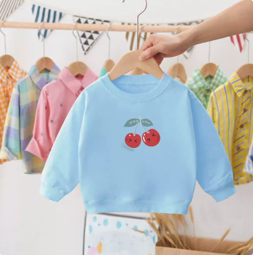 Stickad körsbärströja för barn – Söt och bekväm design