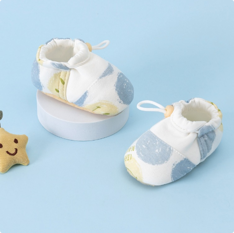 Babyskor – mjuka och halkfria för små barns första steg