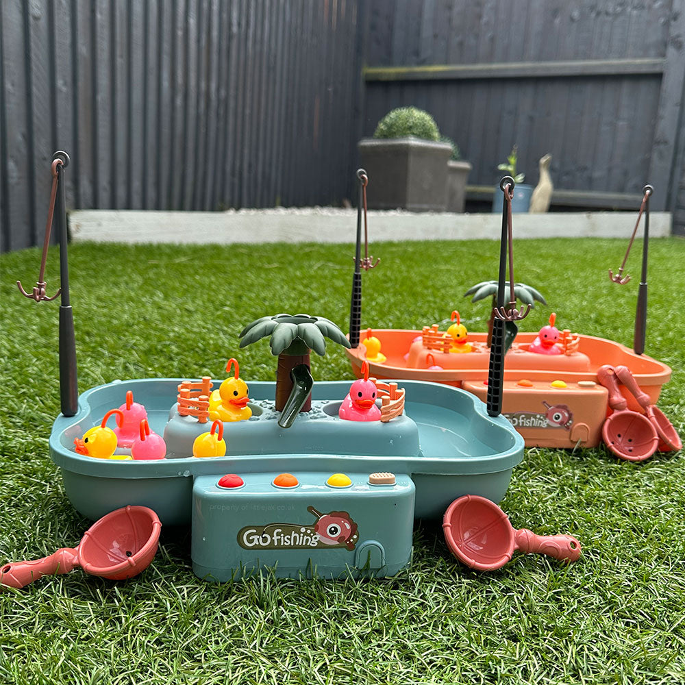 Ankspel för barn – Fångst- och fisklek med vatten för motorik och koordination