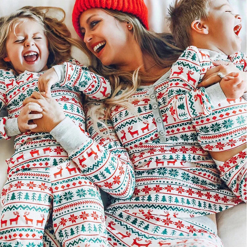 Julpyjamas för hela familjen – Matchande och bekväma set