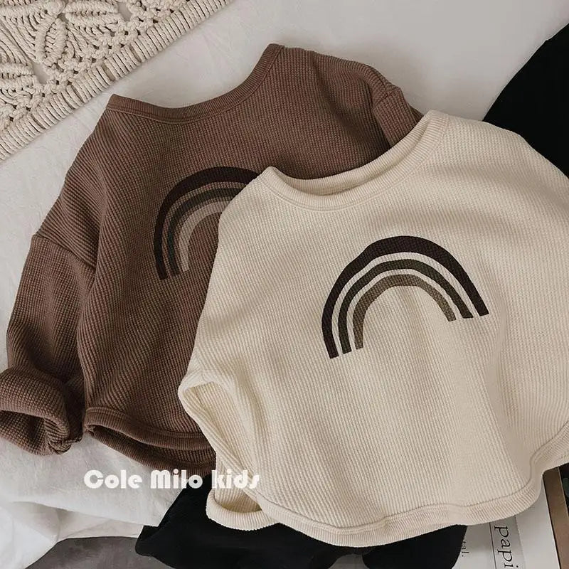 Långärmad t-shirt för barn – Perfekt för alla årstider