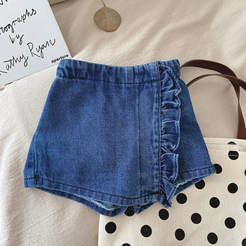 Spetsset för flickor – Sommarens eleganta outfit med blus & kjol