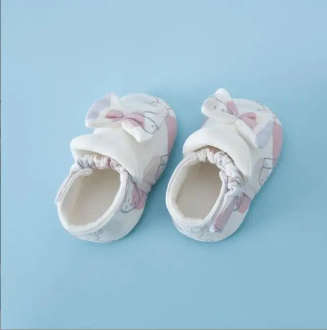 Babyskor – mjuka och halkfria för små barns första steg