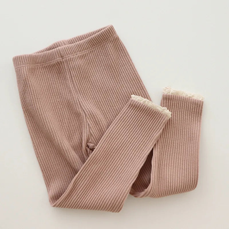 Ribbade leggings för barn – mjuka, bekväma och stilfulla