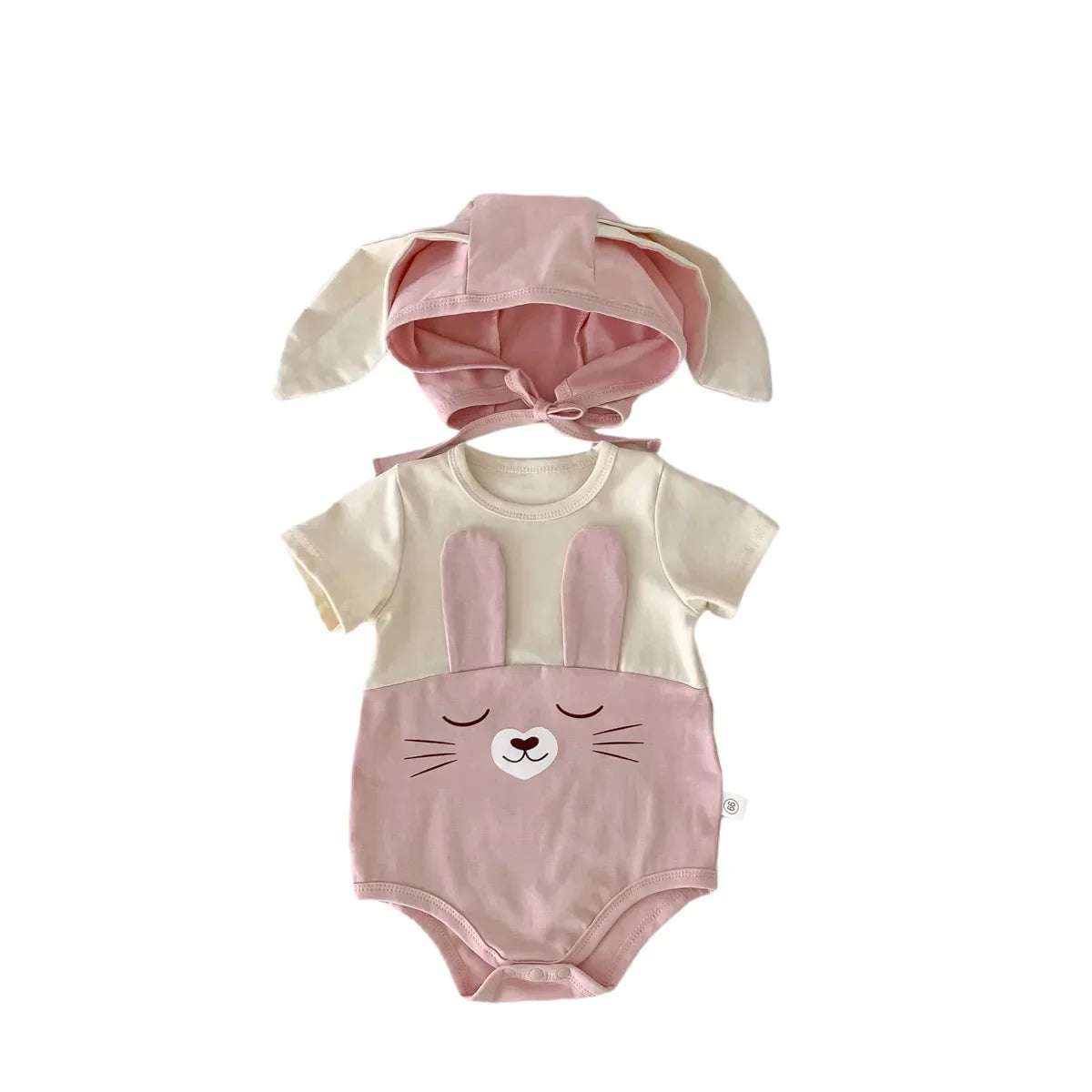 Bekväm bomulls-babysuit med mössa