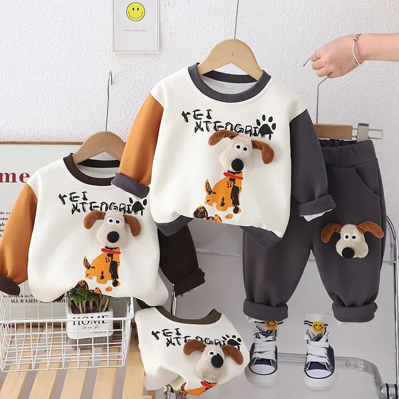 Joggingdräkt för barn med hundmotiv – Bekväm och trendig tvådelad outfit