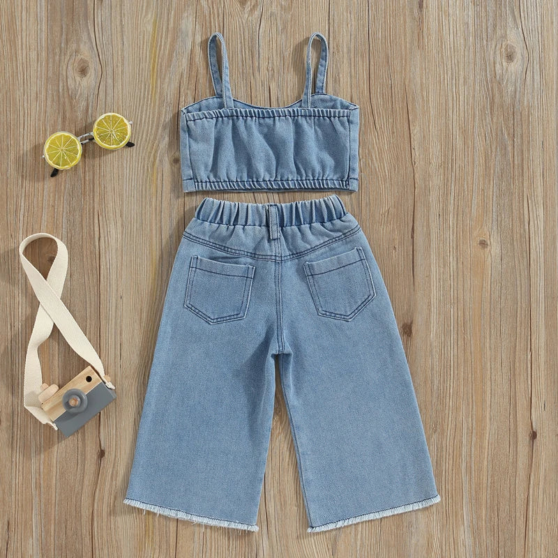Flickset i denim med broderi – sommaroutfit i bomull