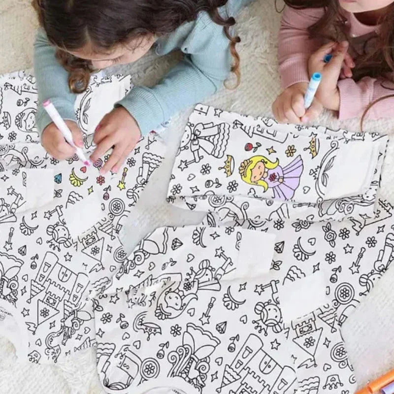 Barnpyjamas med färgläggning – kreativt pyjamas-set