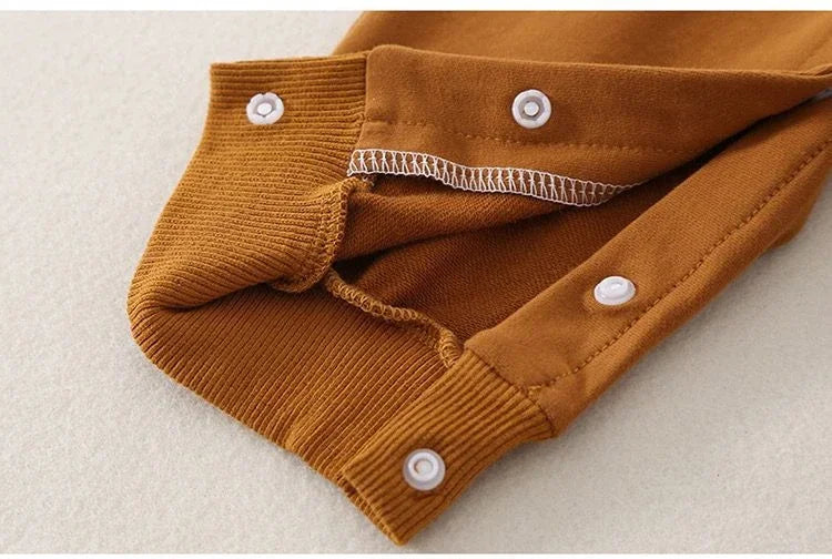 Jumpsuit för barn i supermjukt tyg – Bekväm och stilren för alla tillfällen