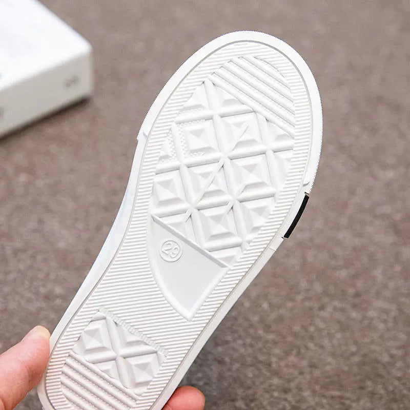 Andningsbara sneakers för barn – halkfria och bekväma