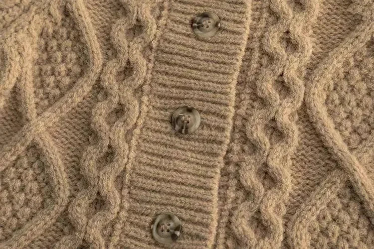 Stickad tröja för barn – Bekväm och varm för alla tillfällen