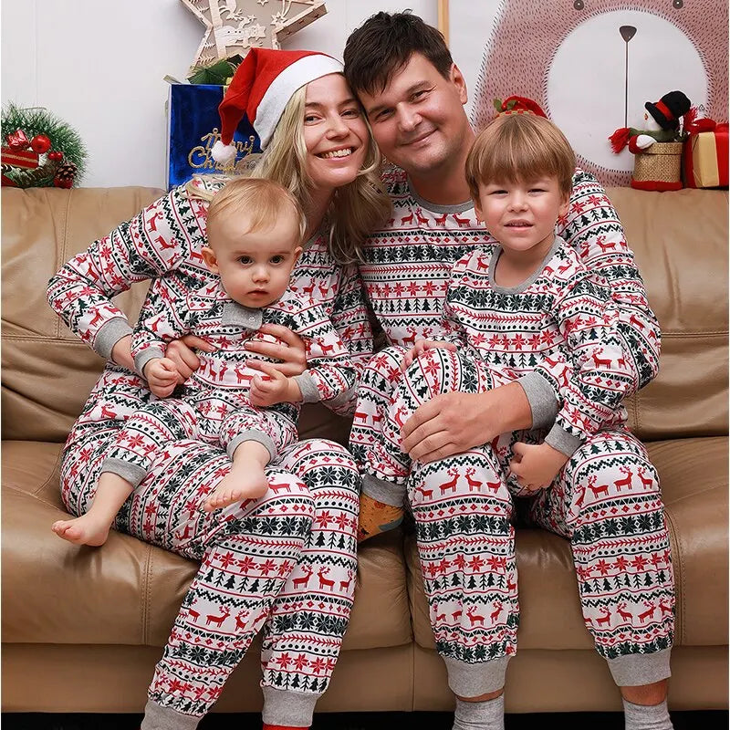 Julpyjamas för hela familjen – Matchande och bekväma set