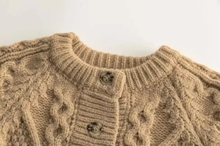 Stickad tröja för barn – Bekväm och varm för alla tillfällen