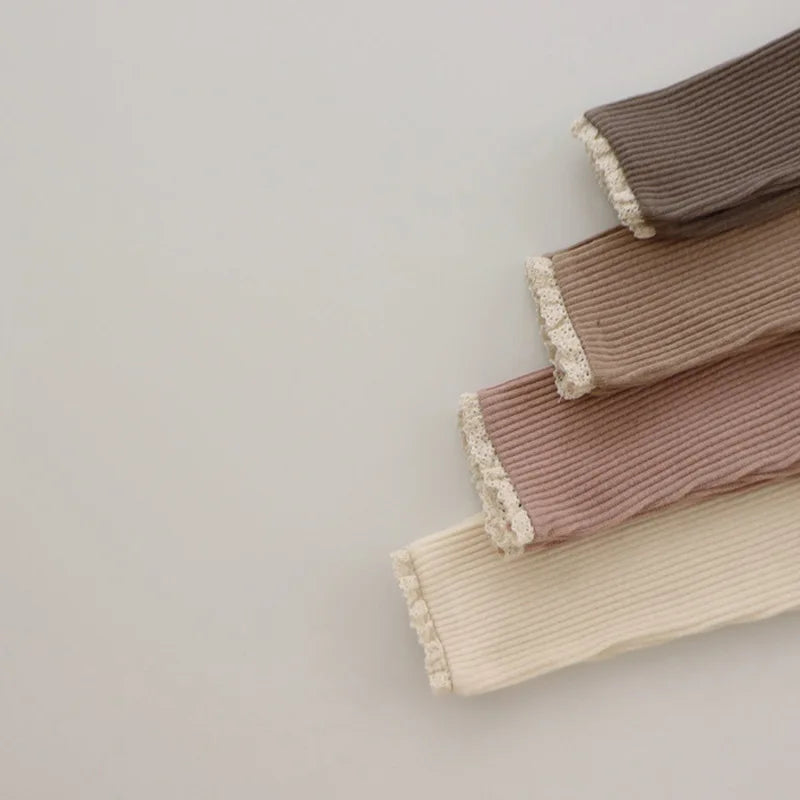 Ribbade leggings för barn – mjuka, bekväma och stilfulla