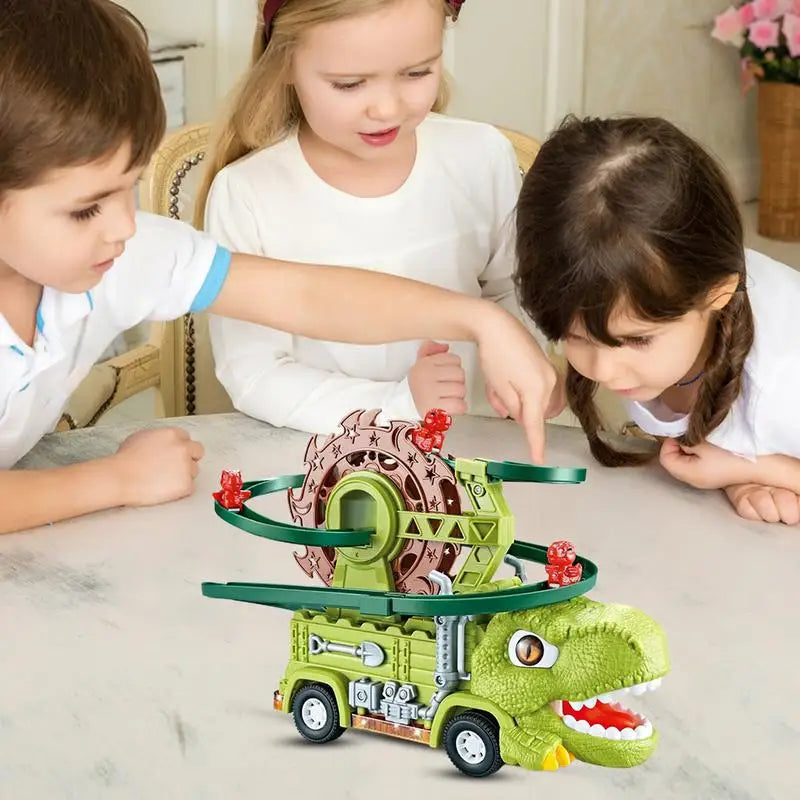 Dinosaurielastbil med rutschbana – Motorisk lek och äventyr