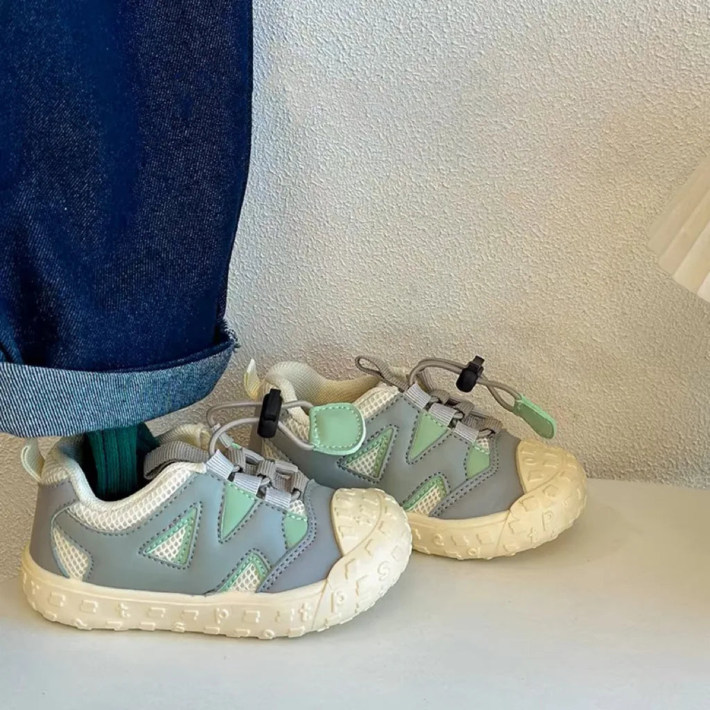 Barnsneakers – bekväma och halkfria skor för aktiva barn