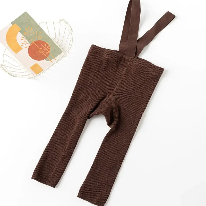 Mjuka barnleggings med hängslen – Sköna och praktiska
