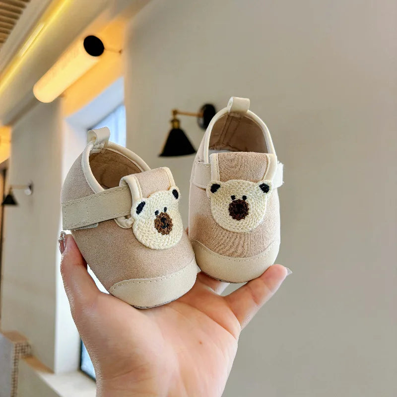 Babyskor – Säkra och bekväma för ditt barns första steg