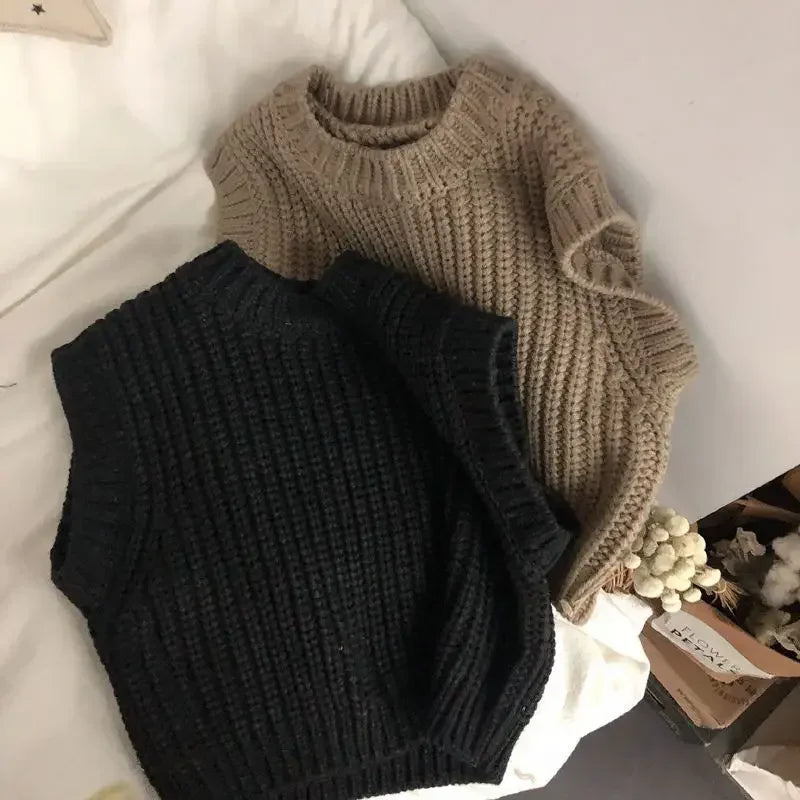 Mjuk och varm stickad spencer för barn – Bekväm och stilren
